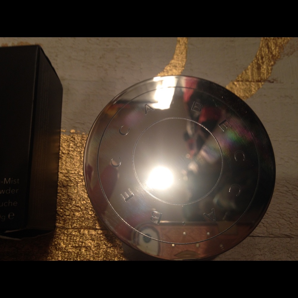 Hydra Mist Set and Refresh Powder - Picture 3 of 7